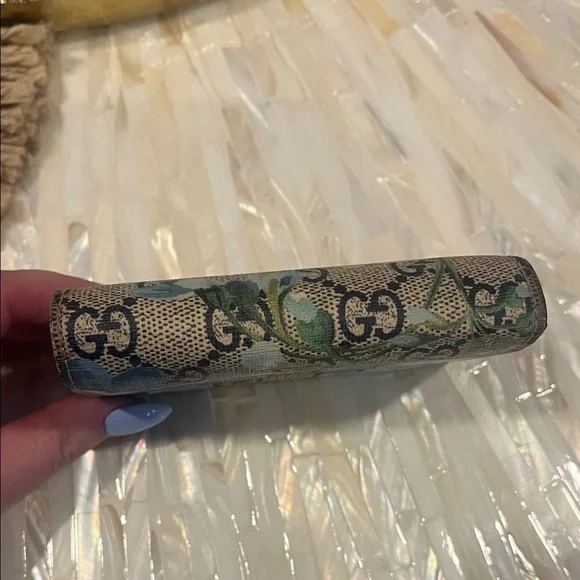 Gucci Blooms Blue Floral GG Supreme Wallet - Picture 3 of 11
